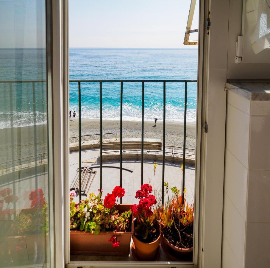 Giaella Sea View Apartment Monterosso al Mare Luaran gambar