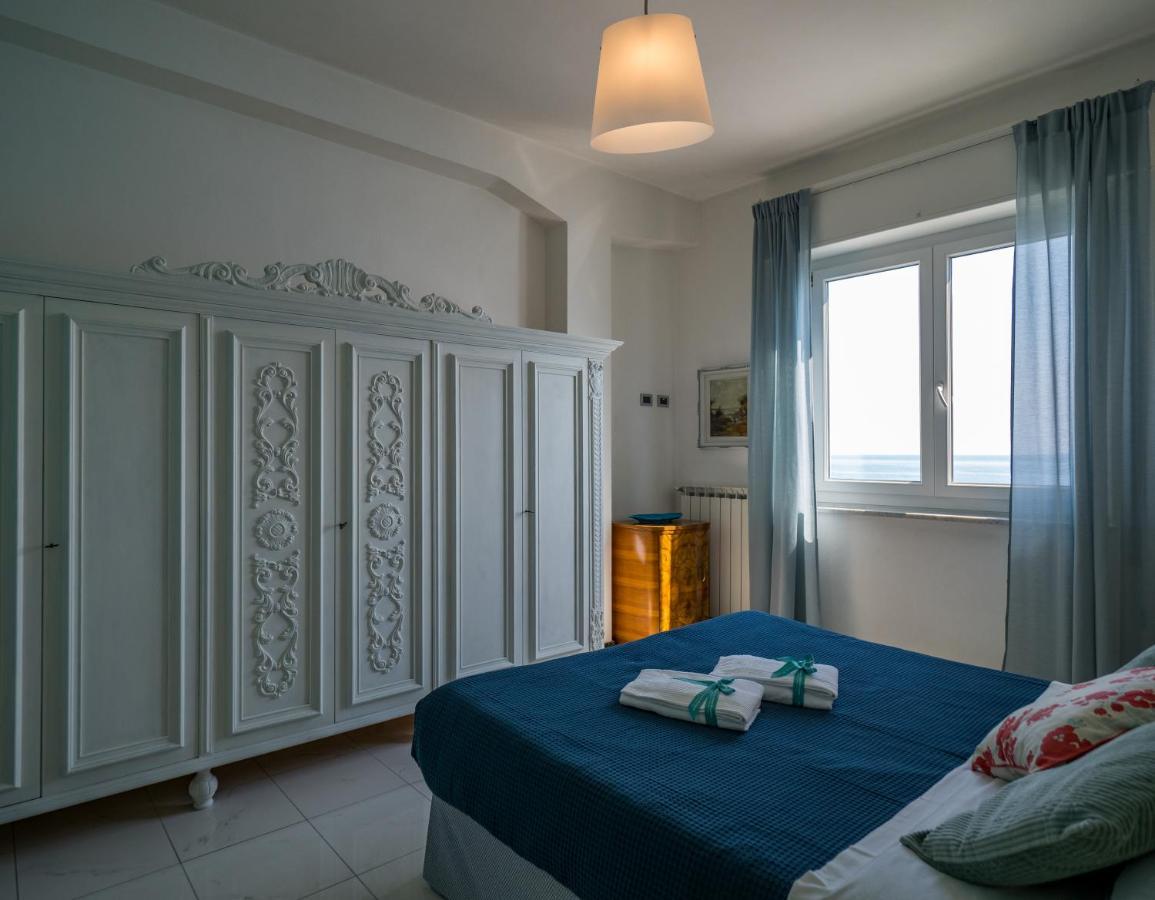 Giaella Sea View Apartment Monterosso al Mare Luaran gambar